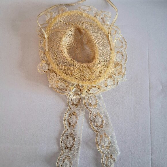 Lot of 4 Gold Tone Christmas Ornaments - Picture 3 of 10